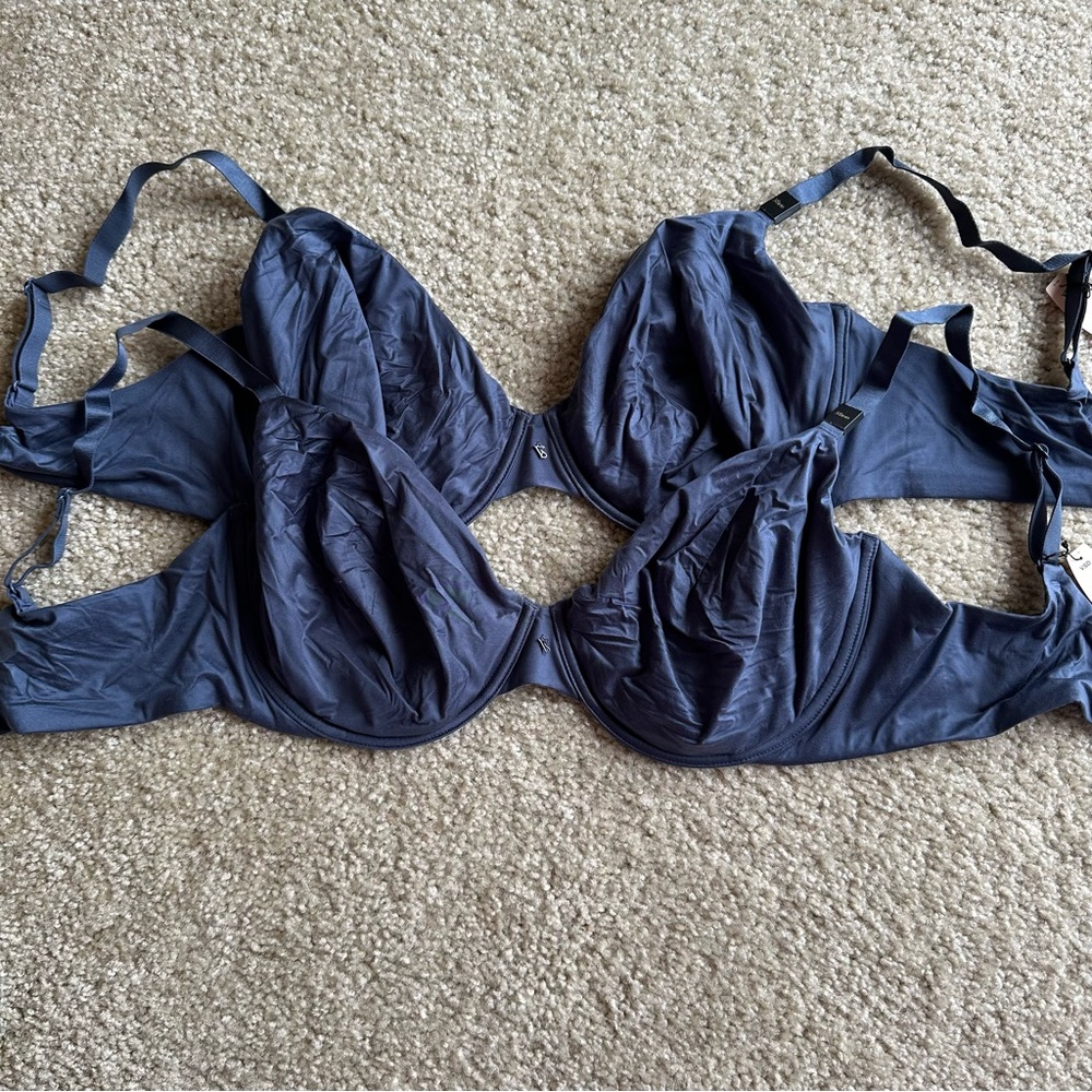 NWT Victoria’s Secret 38DD Fabulous Unlined Semi Demi Lot of 2